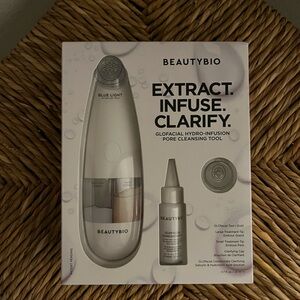 Beautybio Glofaciol Extraction Tool-NWT and in Box